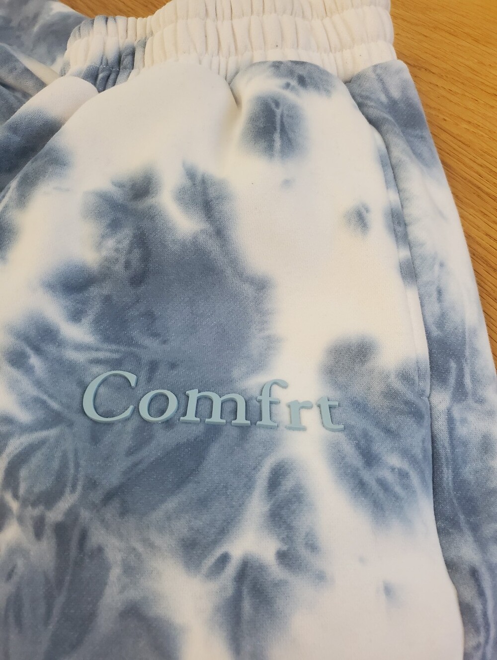 Comfrt Set - Picture 2 of 6